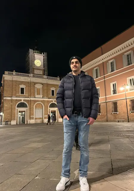 Я Mikel, 25, из Равенны, ищу знакомство для постоянных отношений