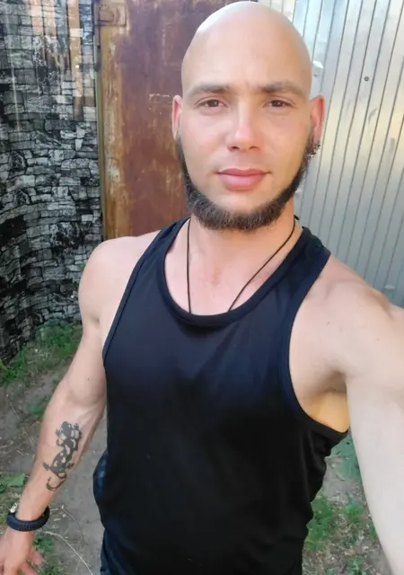 Кирилл з Маріуполя, мені 33 років, познайомлюсь для приємного проведення часу