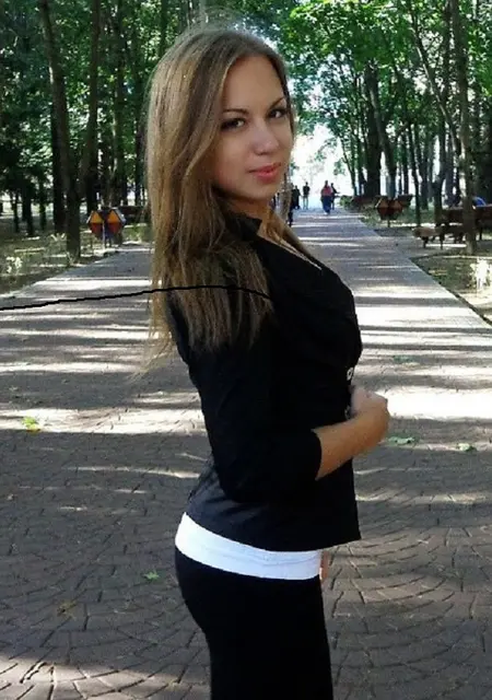 Я Алина, 36 років з Олександрії, шукаю знайомство для постійних стосунків