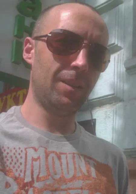 Я Lucas, 42 років з Чернівців, шукаю знайомство для спілкування