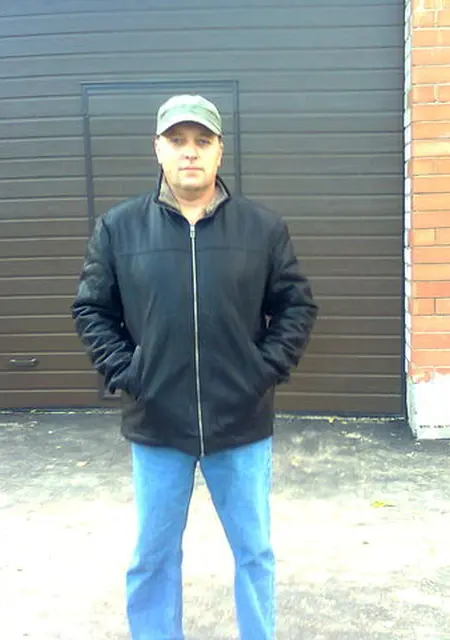 Я Алексей, 58, из Гомеля, ищу знакомство для приятного времяпровождения