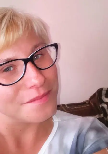 Я Снежана, 27, знакомлюсь без обязательств в Новомосковске