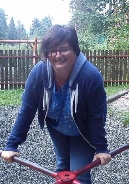 Руслана з Коростишів, мені 25 років, познайомлюсь для спілкування