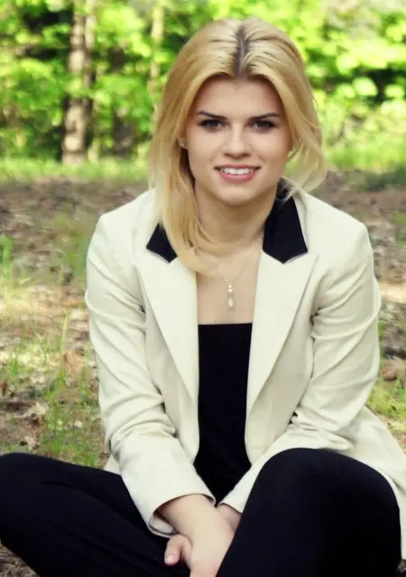 Я Раиса, 23 років, знайомлюсь для постійних стосунків у Боярке