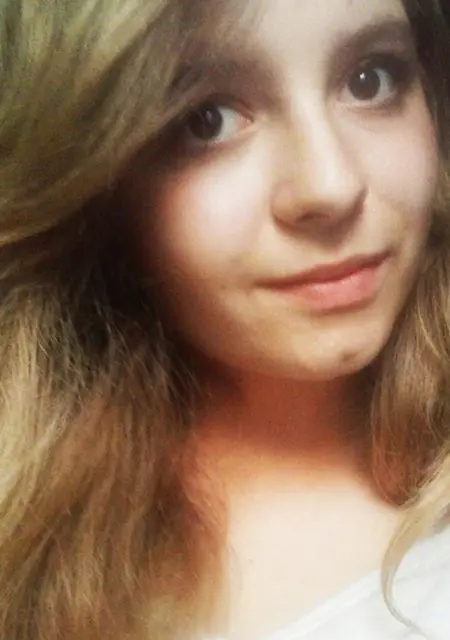 Инна из Николаева, мне 18, познакомлюсь для постоянных отношений