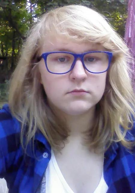 Я Анна, 18, из Золотоноши, ищу знакомство для постоянных отношений