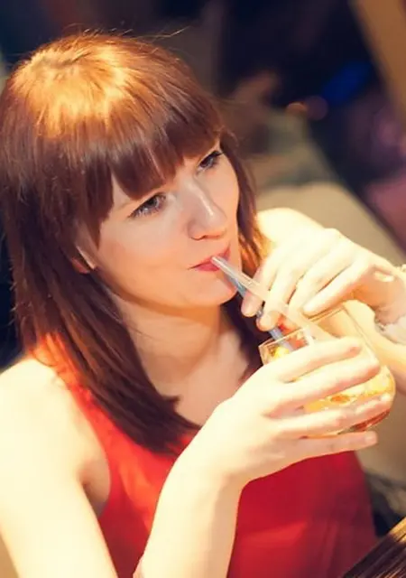 Я Вера, 23 років, знайомлюсь без зобов'язань у Чернівцях