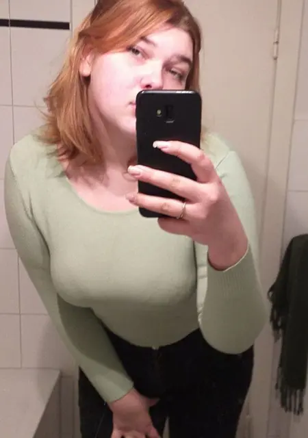 Лисенок из Гамбурга, мне 22, познакомлюсь для приятного времяпровождения