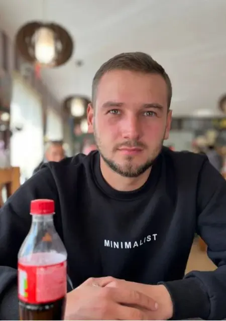 Саша з Вінниці, мені 28 років, познайомлюсь без зобов'язань