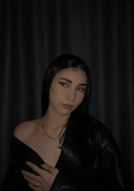 Даниэла из Амстердама, ищу на сайте знакомства на одну ночь