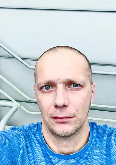 Я Роман, 42 років, знайомлюсь без зобов'язань у Харкові