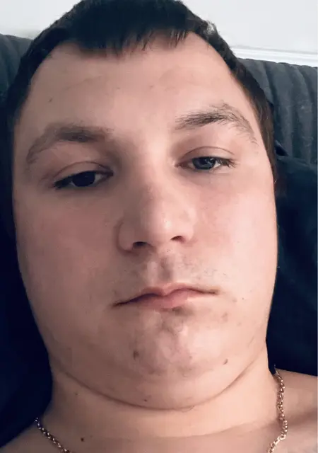 Максим из Вроцлава, ищу на сайте постоянные отношения