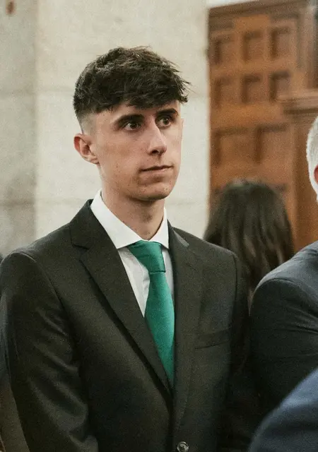 Diego из Мадрида, мне 20, познакомлюсь для постоянных отношений