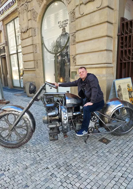 Я Владимир, 49, знакомлюсь без обязательств в Майнце