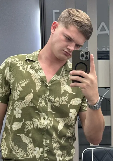 Daniil из Вроцлава, ищу на сайте открытые отношения