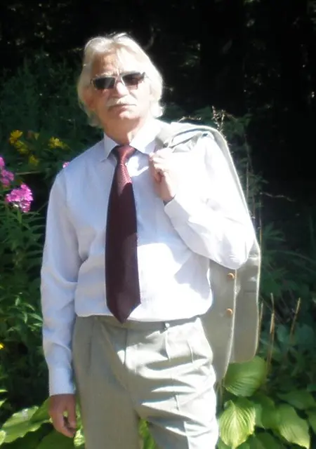 Я Viktor, 69 років з Львова, шукаю знайомства без зобов'язань