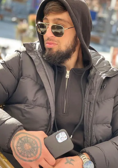 Я Серёжа, 28, знакомлюсь для открытые отношения в Париже