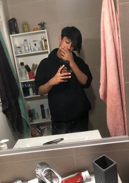 Soy Byan, 20 años de Terrassa, busco conocer gente para chatear