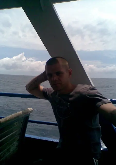 Игорь з Кривого Рогу, шукаю на сайті знайомства на одну ніч