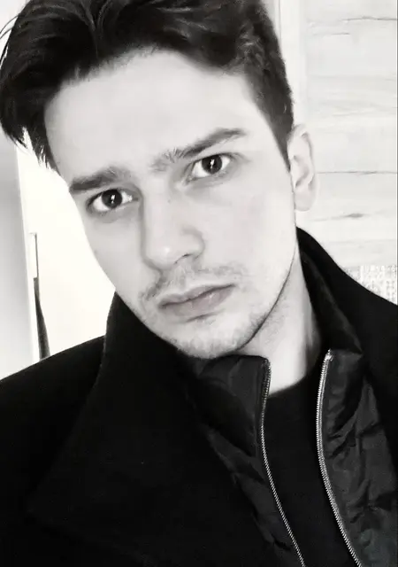 Soy Danya, 25 años de Málaga, busco conocer gente para hacer nuevos amigos