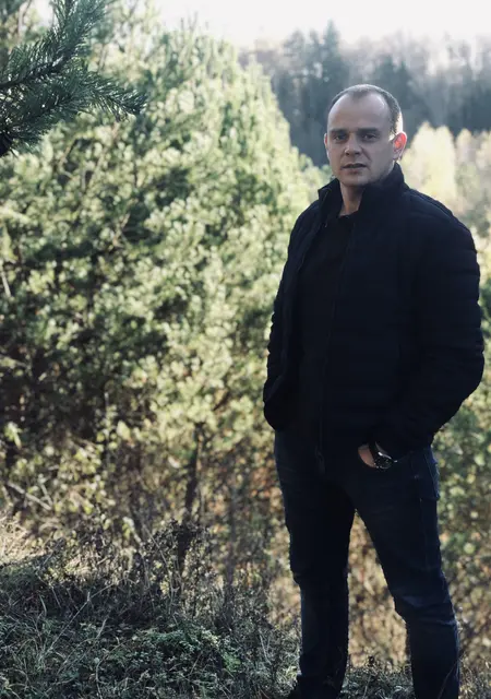 Я Денис, 32, из Гомеля, ищу знакомства без обязательств