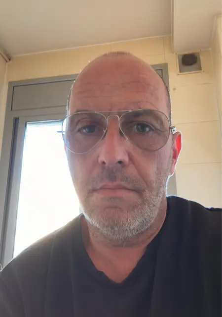 Sebas de Villaviciosa de Odon, busco en el sitio lío de una noche