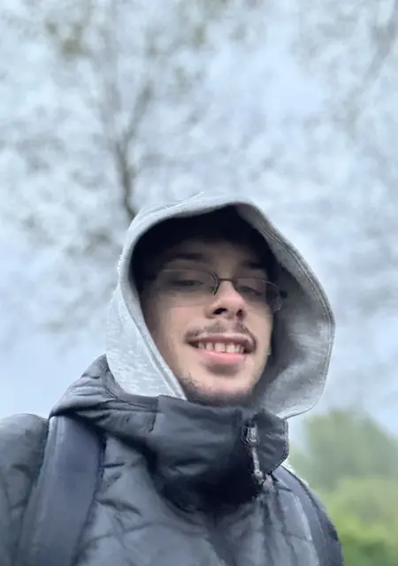 Kylian из Брюсселя, ищу на сайте знакомства на одну ночь