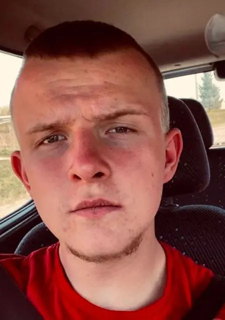 Я Ukasz, 27, знакомлюсь в Варшаве