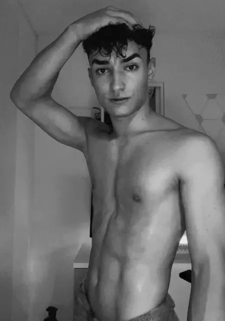 Я Raul, 24, из Мадрида, ищу знакомство для приятного времяпровождения