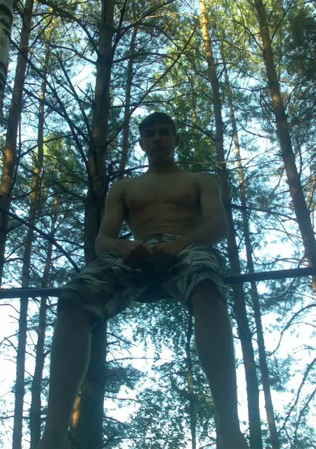 Игорь з Сум, мені 29 років, познайомлюсь без зобов'язань