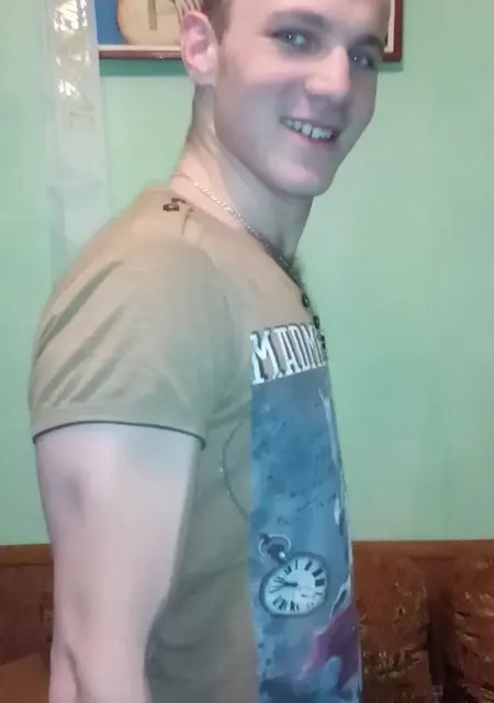 Я Виталий, 29, знакомлюсь без обязательств в Жлобине