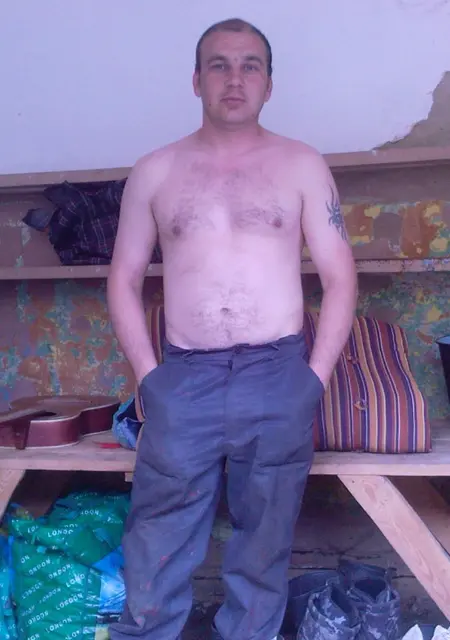 Павел из Броваров, мне 41, познакомлюсь на одну ночь