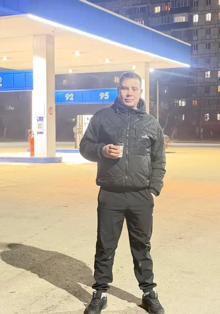 Я Никита, 23, из Рудного, ищу знакомство для постоянных отношений