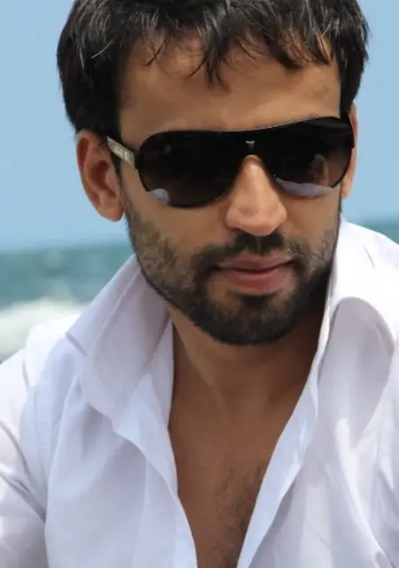 Я Sukru, 42, из Гебзе, ищу знакомства на одну ночь