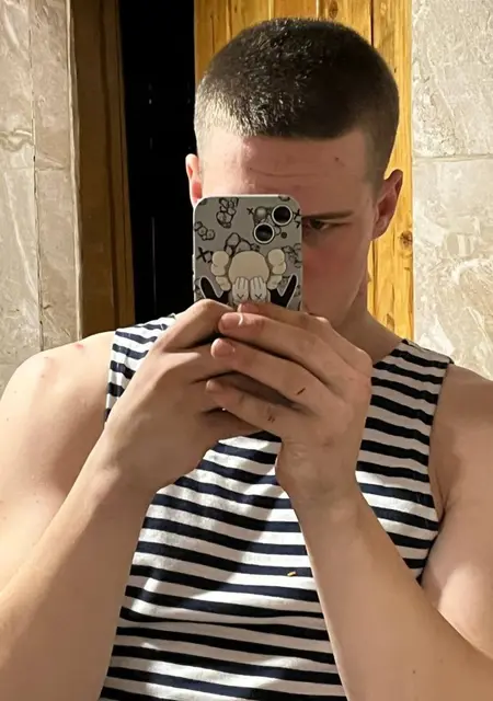 Я Никита, 20, из Хельсинки, ищу знакомство для постоянных отношений