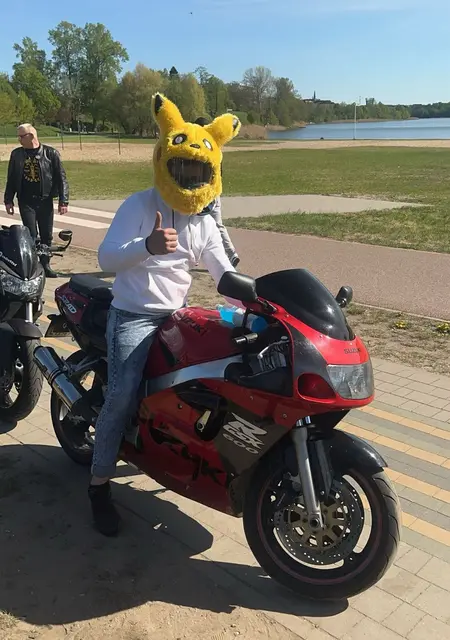 Я Lubis, 19, из Прушкув, ищу знакомства на одну ночь