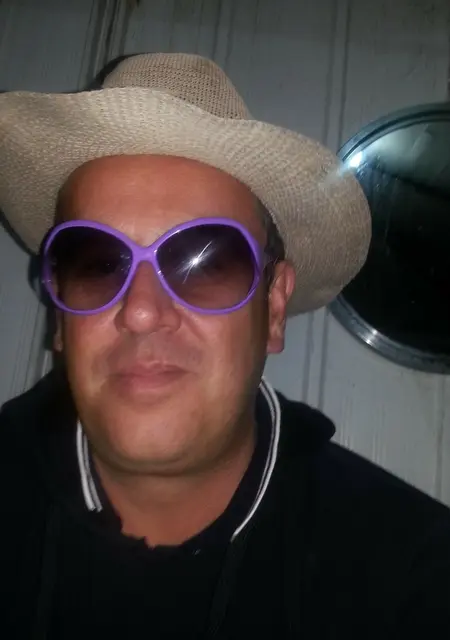 Soy Seve, 55 años de Arona, busco conocer gente para relación sin ataduras