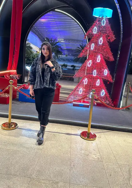 Я Mina, 26, из Франкфурта-на-майне, ищу знакомство для постоянных отношений