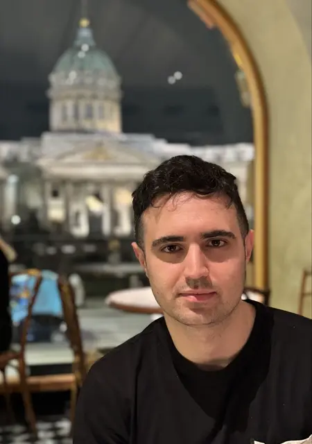 Я Ruslan, 29, из Парижа, ищу знакомство для приятного времяпровождения