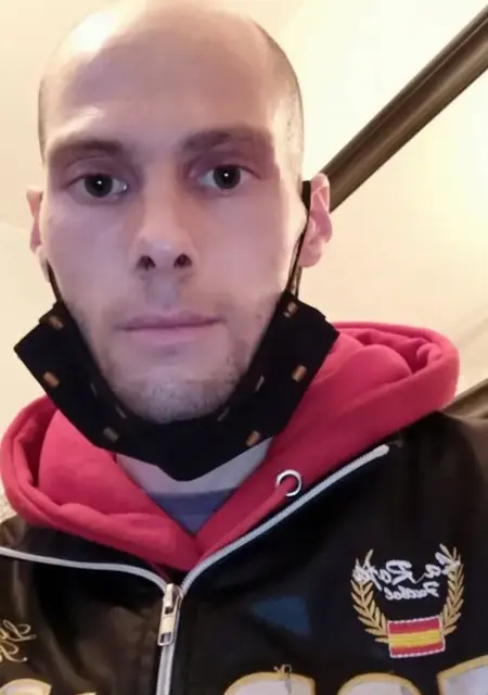 Soy Cris, 35 años, conociéndome para relación sin ataduras en Gijón