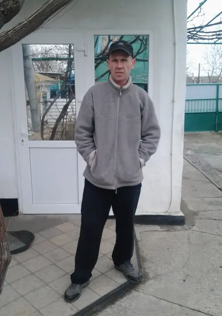 Стас з Генічеськ, мені 54 років, познайомлюсь без зобов'язань