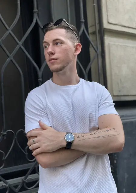 Я Діма, 26 років з Львова, шукаю знайомство для приємного проведення часу