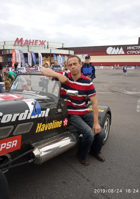 Александр из Новополоцка, ищу на сайте постоянные отношения