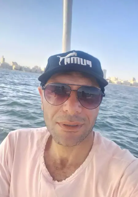 Влад из Александрии, мне 25, познакомлюсь на одну ночь