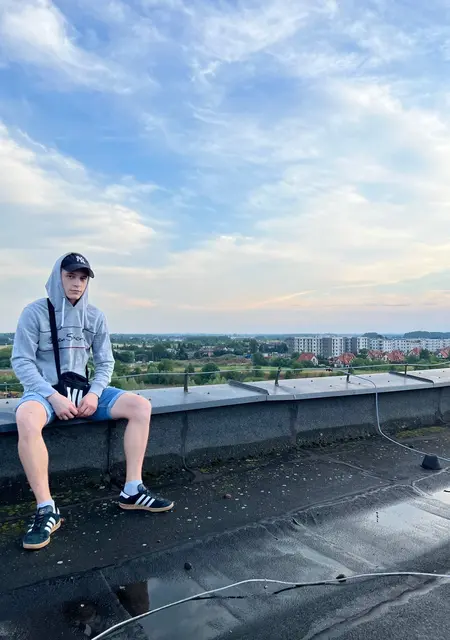 Вова из Щецина, мне 26, познакомлюсь для общения