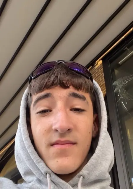 Я Xarz, 25, знакомлюсь без обязательств в Лариса