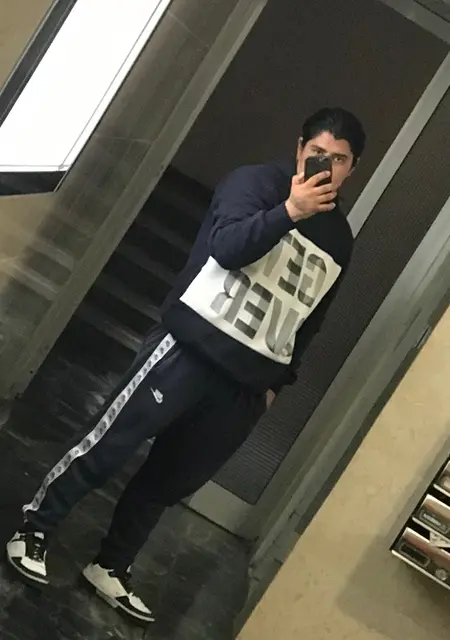 Soy Carl, 22 años, conociéndome para relación sin ataduras en Valladolid