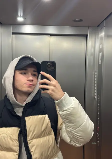 Yaroslav из Лар, ищу на сайте постоянные отношения