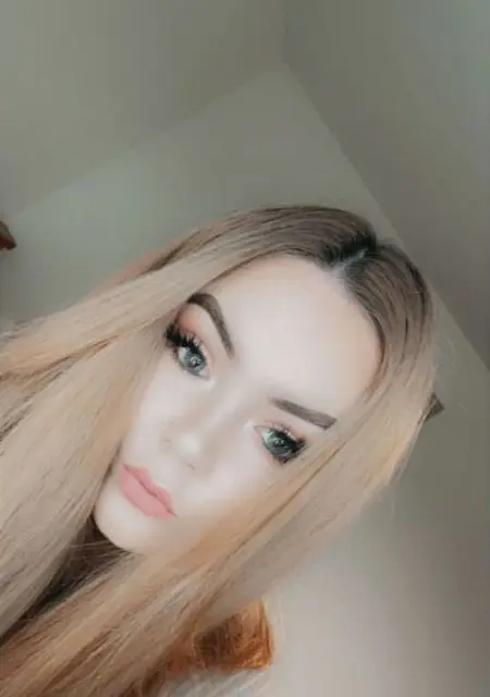 Я Caitlin, 18, из Лондона, ищу знакомство