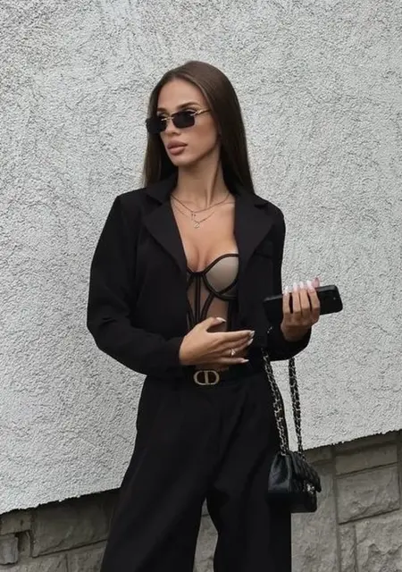 Я Аня, 18, знакомлюсь без обязательств в Минске